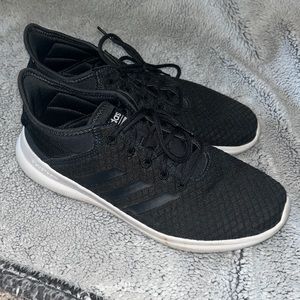 Adidas cloud form size 9